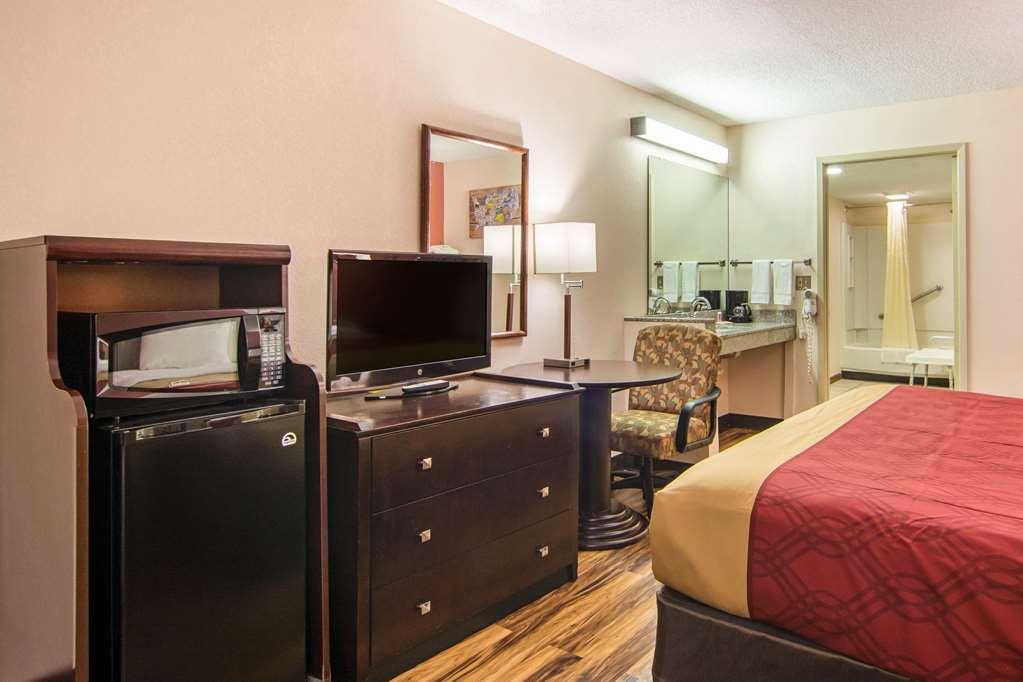 Econo Lodge Madison Chambre photo