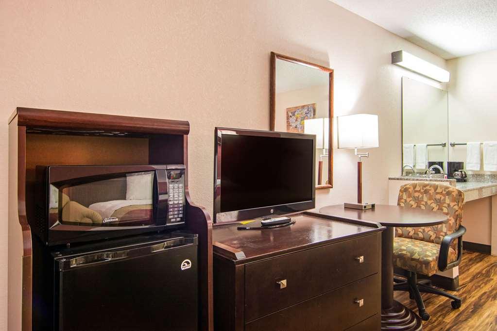 Econo Lodge Madison Chambre photo