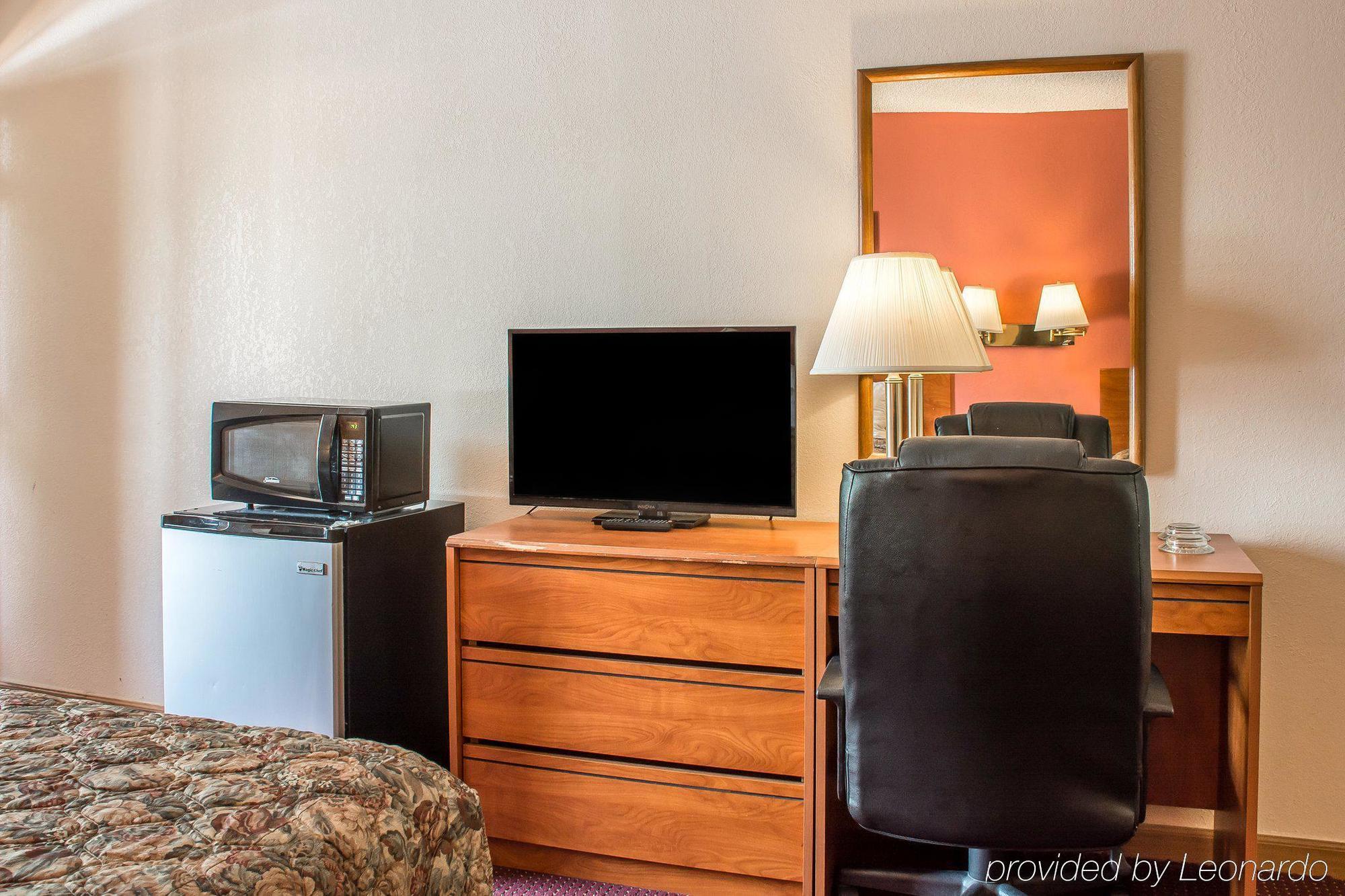 Econo Lodge Madison Extérieur photo